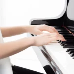 Lekcje gry na pianinie Warszawa